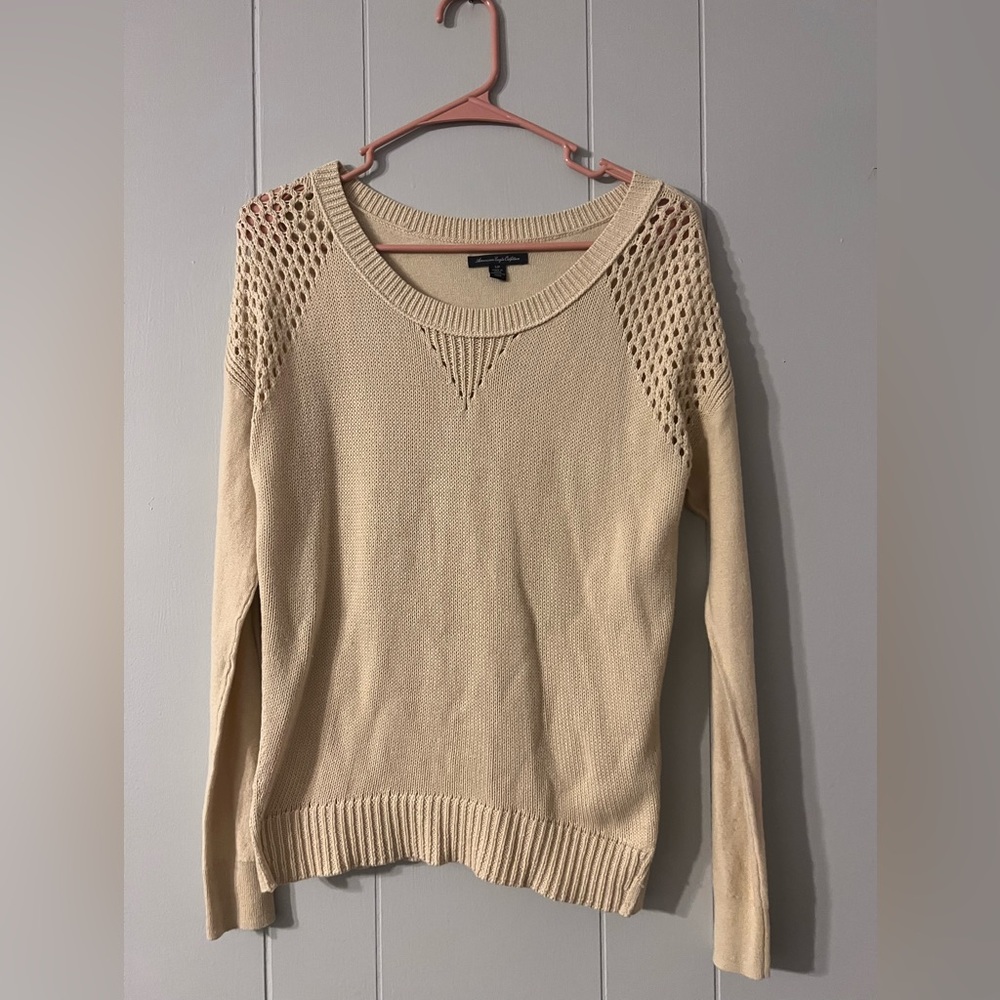 American Eagle Outfitters / Size Small / Tan sweater